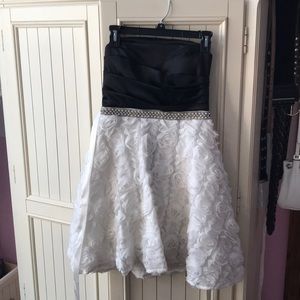Nordstrom black & white homecoming dress